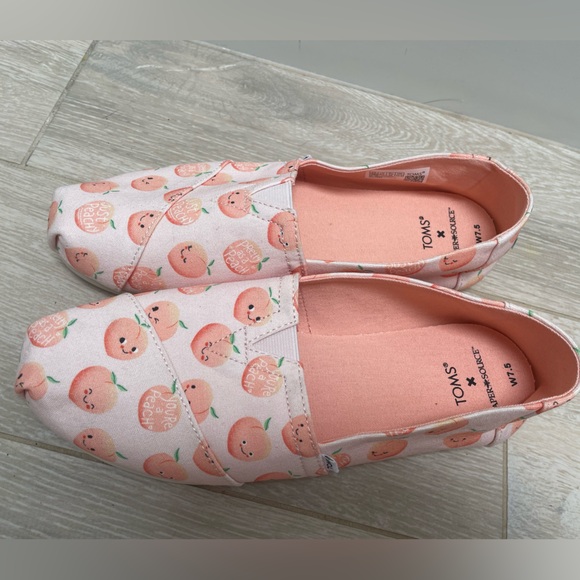 Toms Women's Shoes Alpargata Pink Pearl Paper Source Just Peachy Print 7.5 - Picture 2 of 4